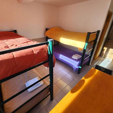 Yaghan Hostel Ushuaia Bagian luar foto
