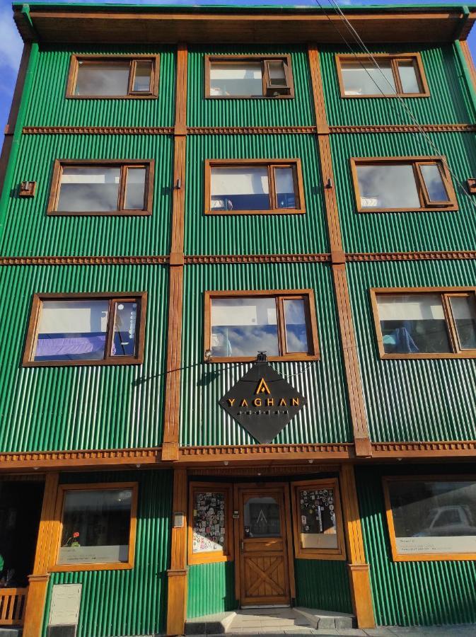 Yaghan Hostel Ushuaia Bagian luar foto
