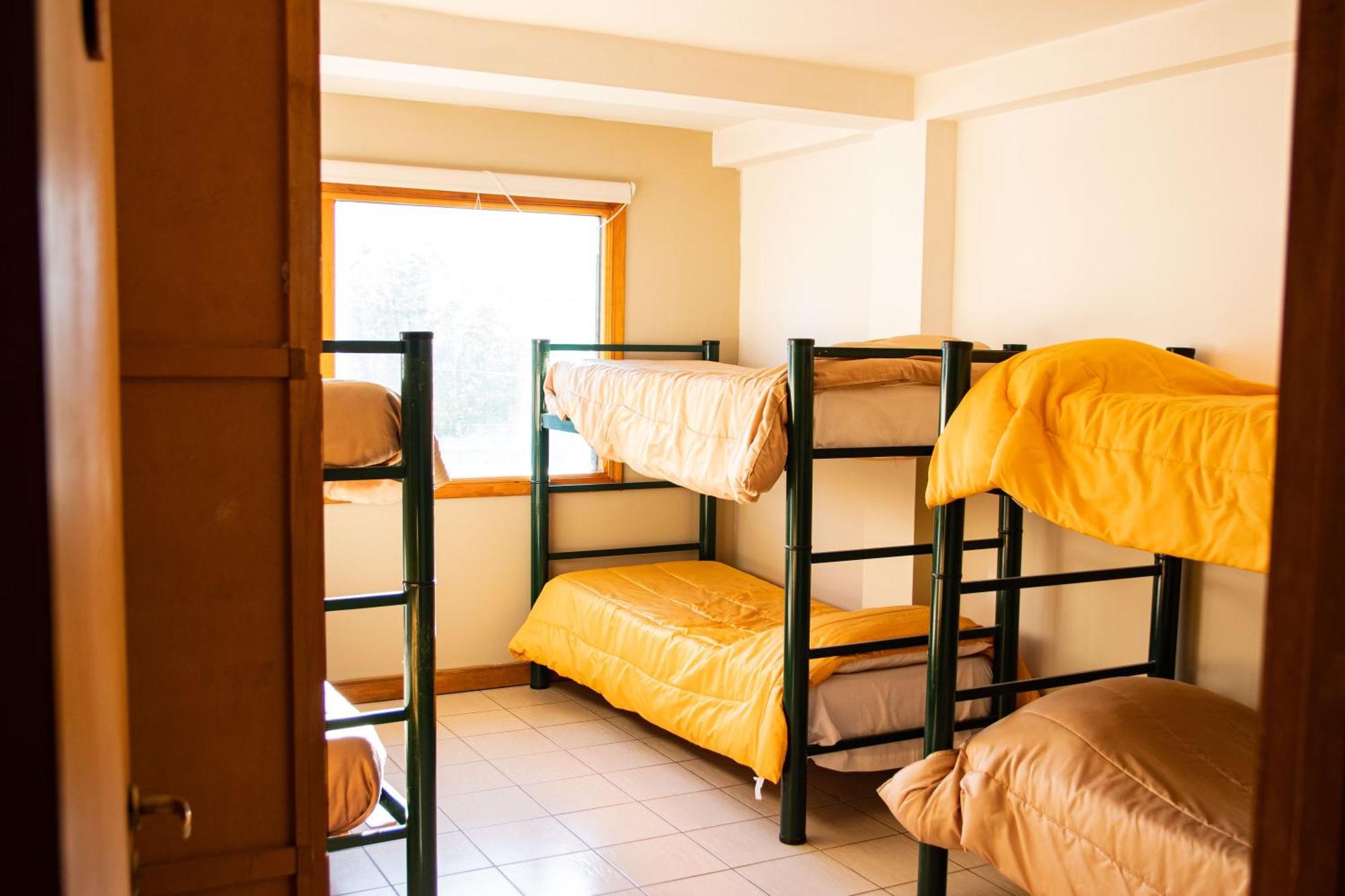 Yaghan Hostel Ushuaia Bagian luar foto